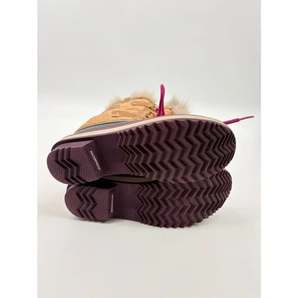 Sorel quilted tan