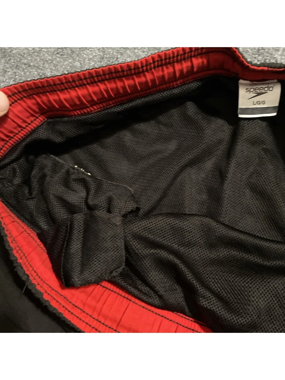 Speedo black red