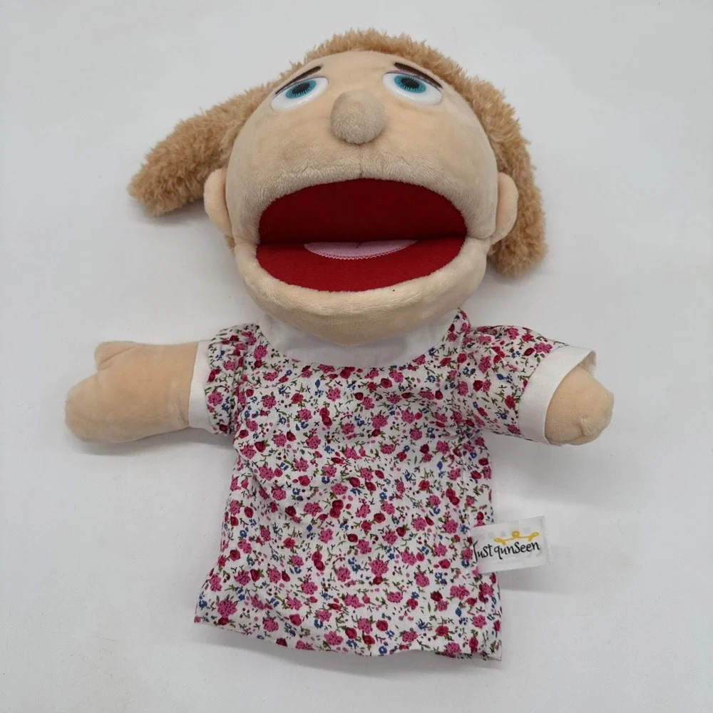 Just qunseen adorable puppet