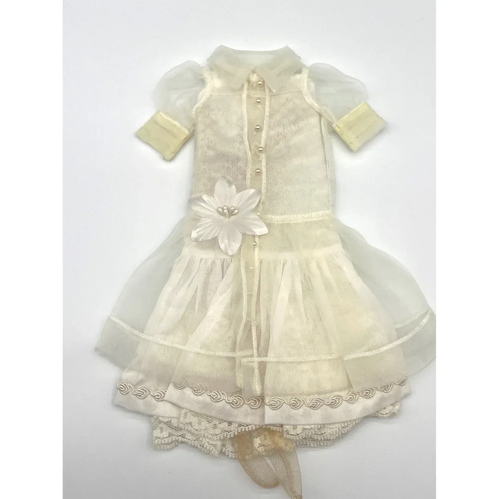 Tonner outfit was