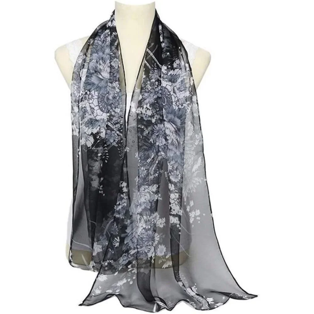 N/A dimensions scarf