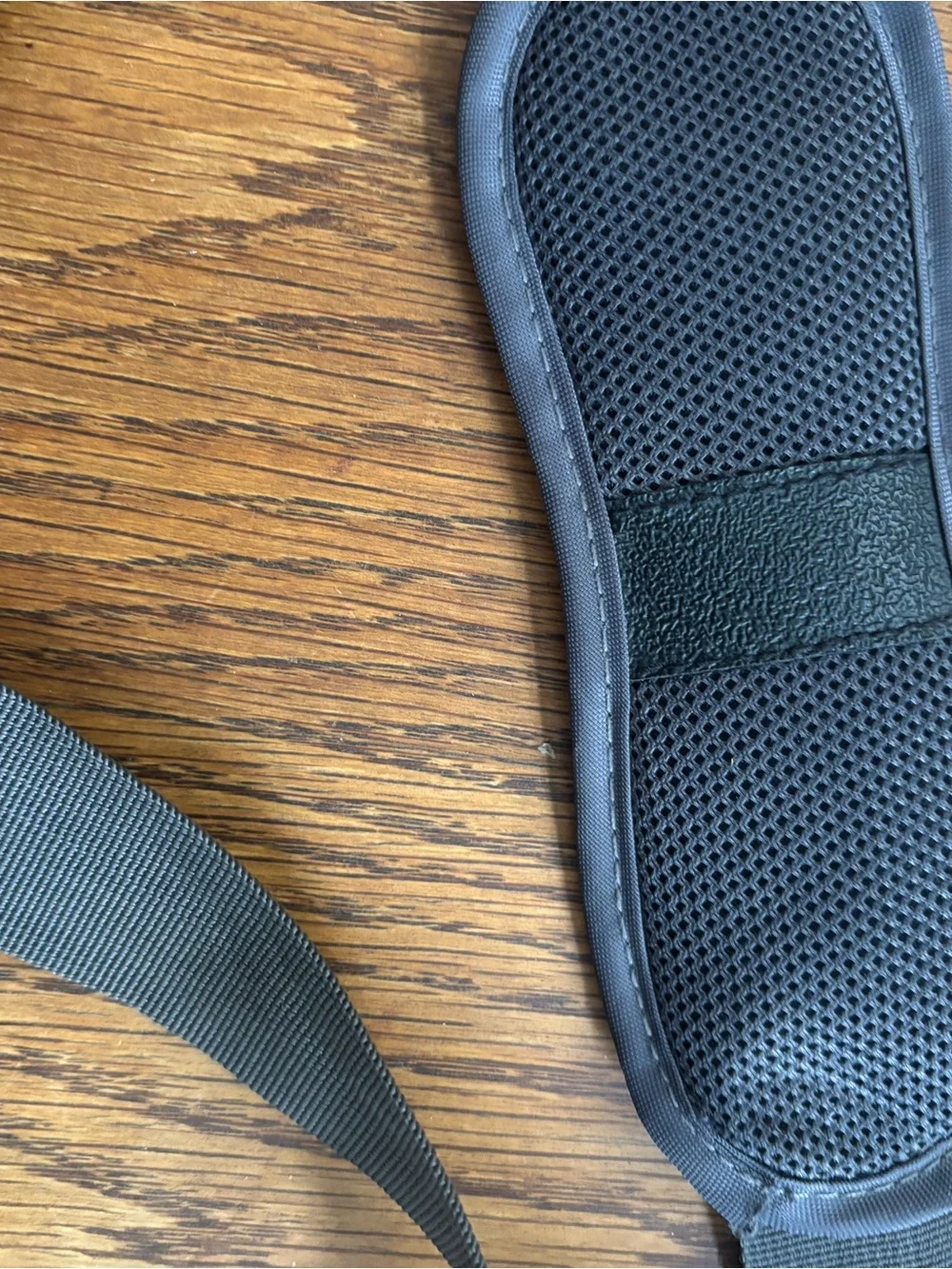 SwissGear compact messenger
