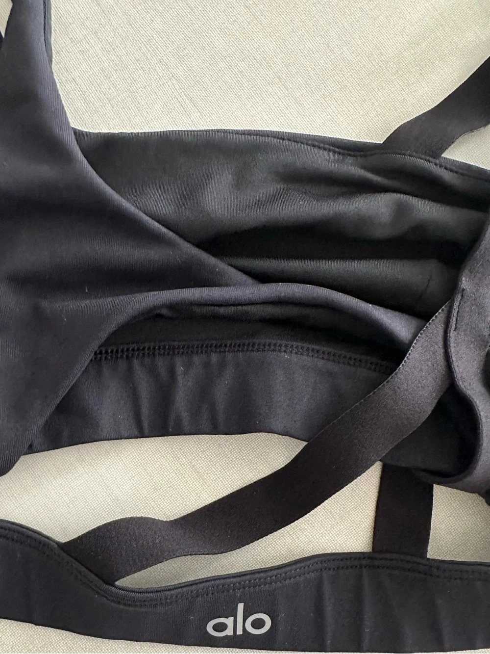 ALO Yoga minimal black