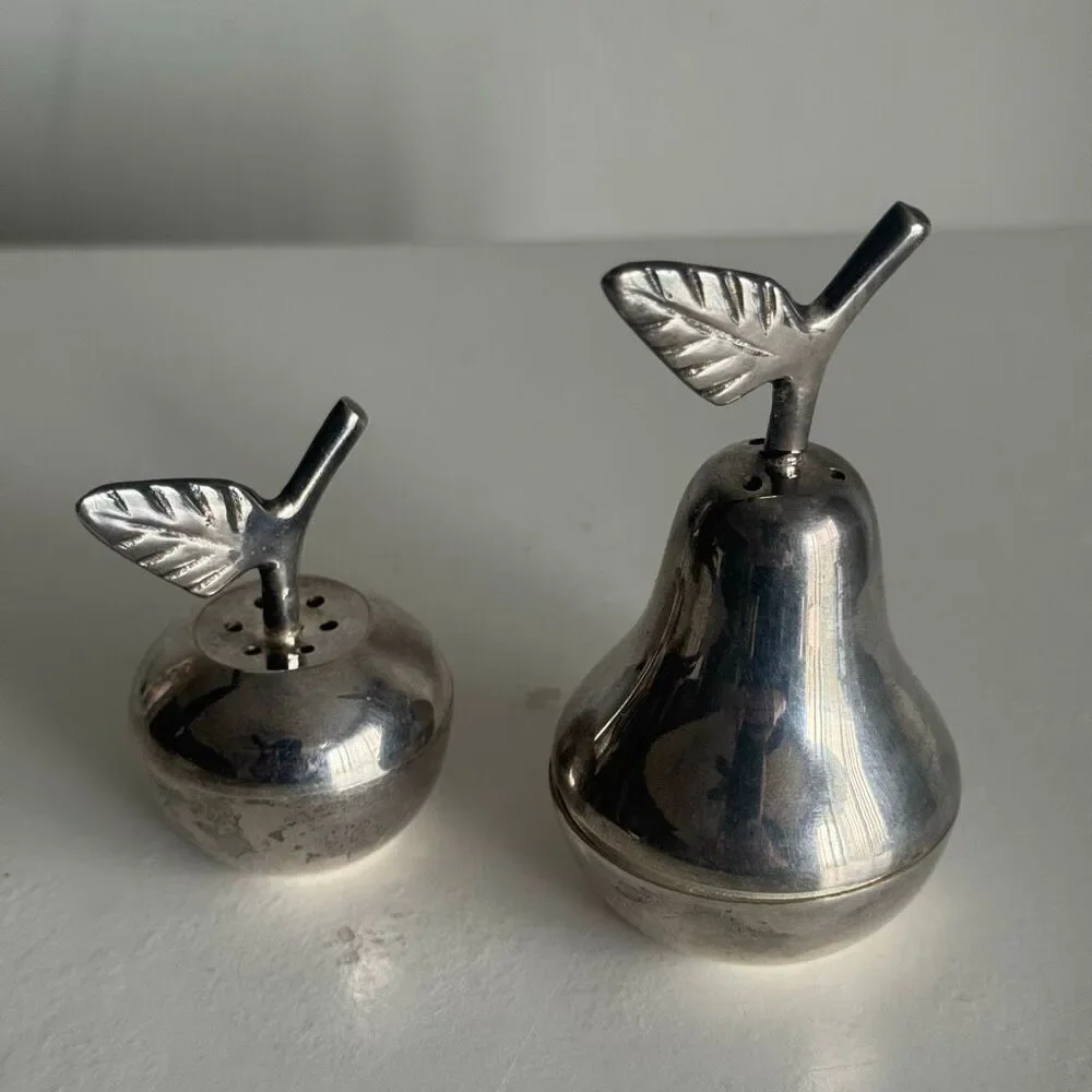 No Brand approximately 3”