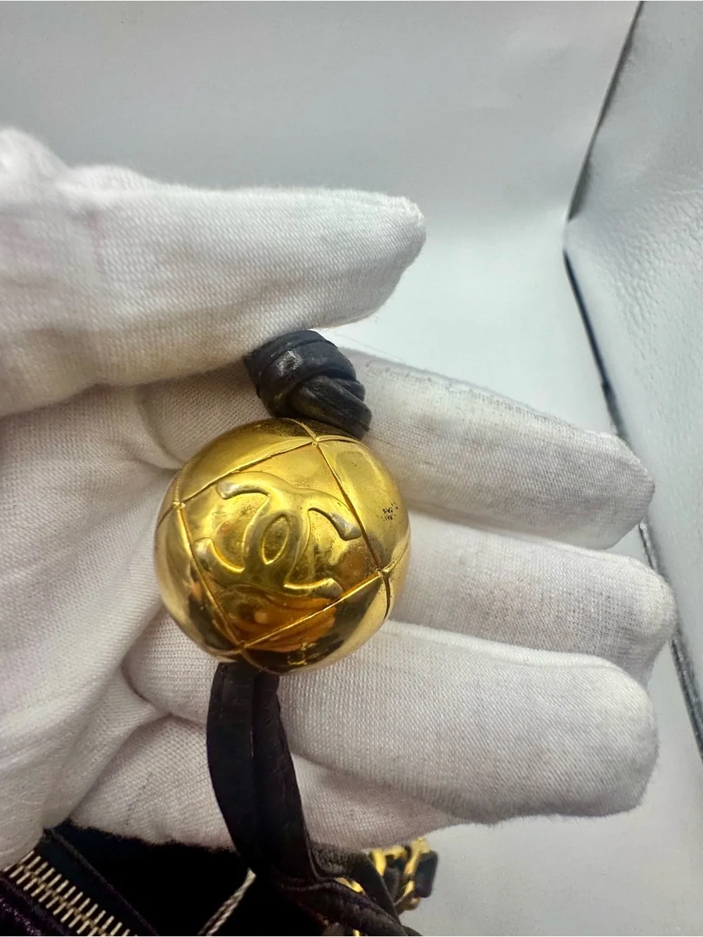 CHANEL vintage shoulder