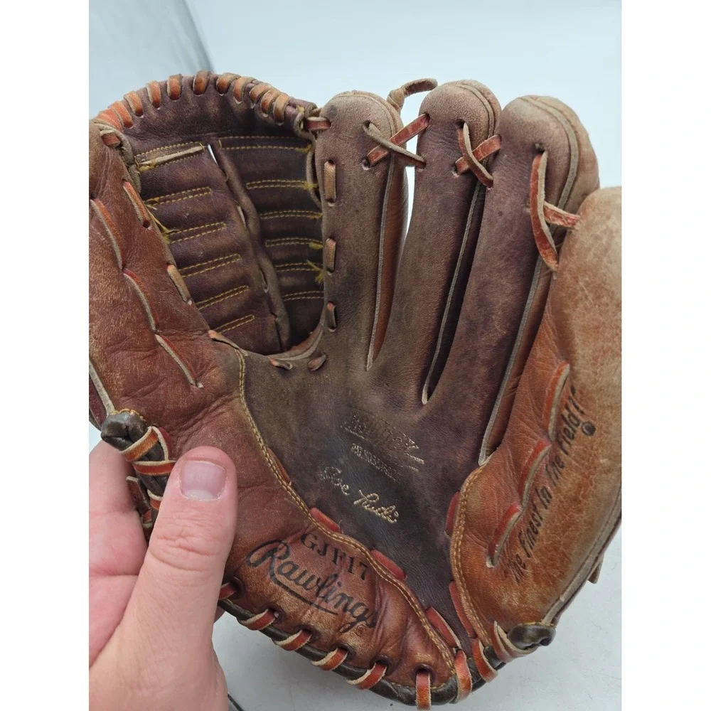 Rawlings this glove
