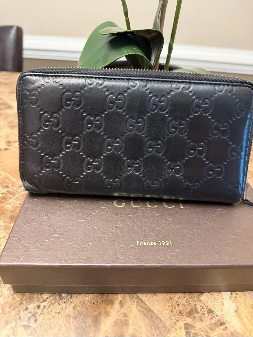 GUCCI Guccissima Leather Wallet & Box