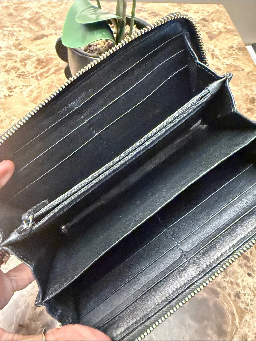 GUCCI Guccissima Leather Wallet & Box