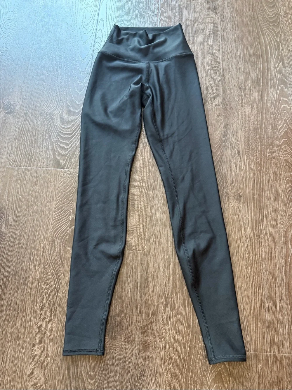 ALO Yoga brand new
