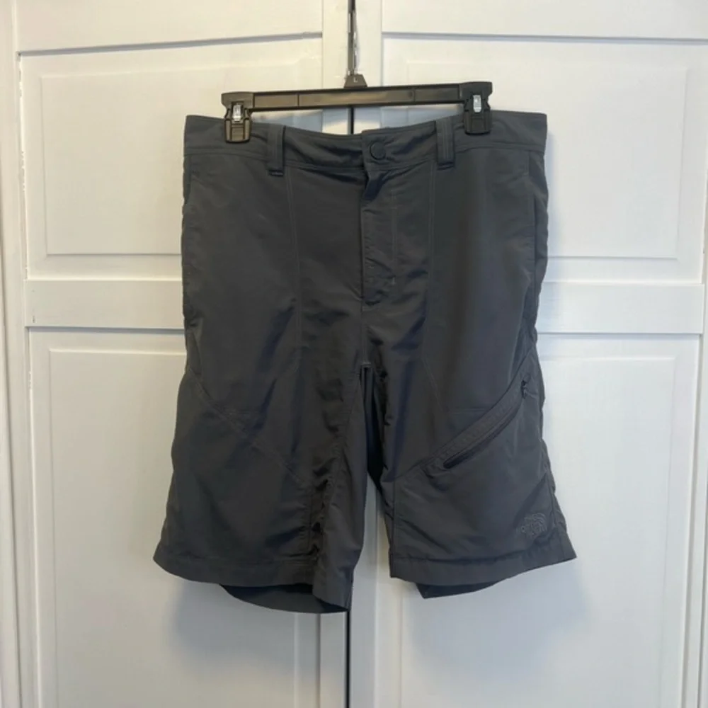 The North Face Men's Hiking Shorts Size Men’s 32 Color Gray
