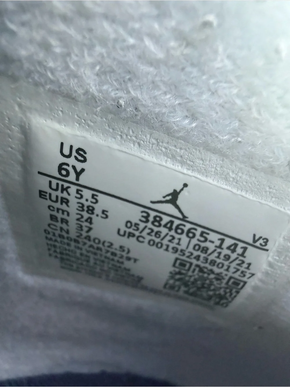 Jordan size 6y