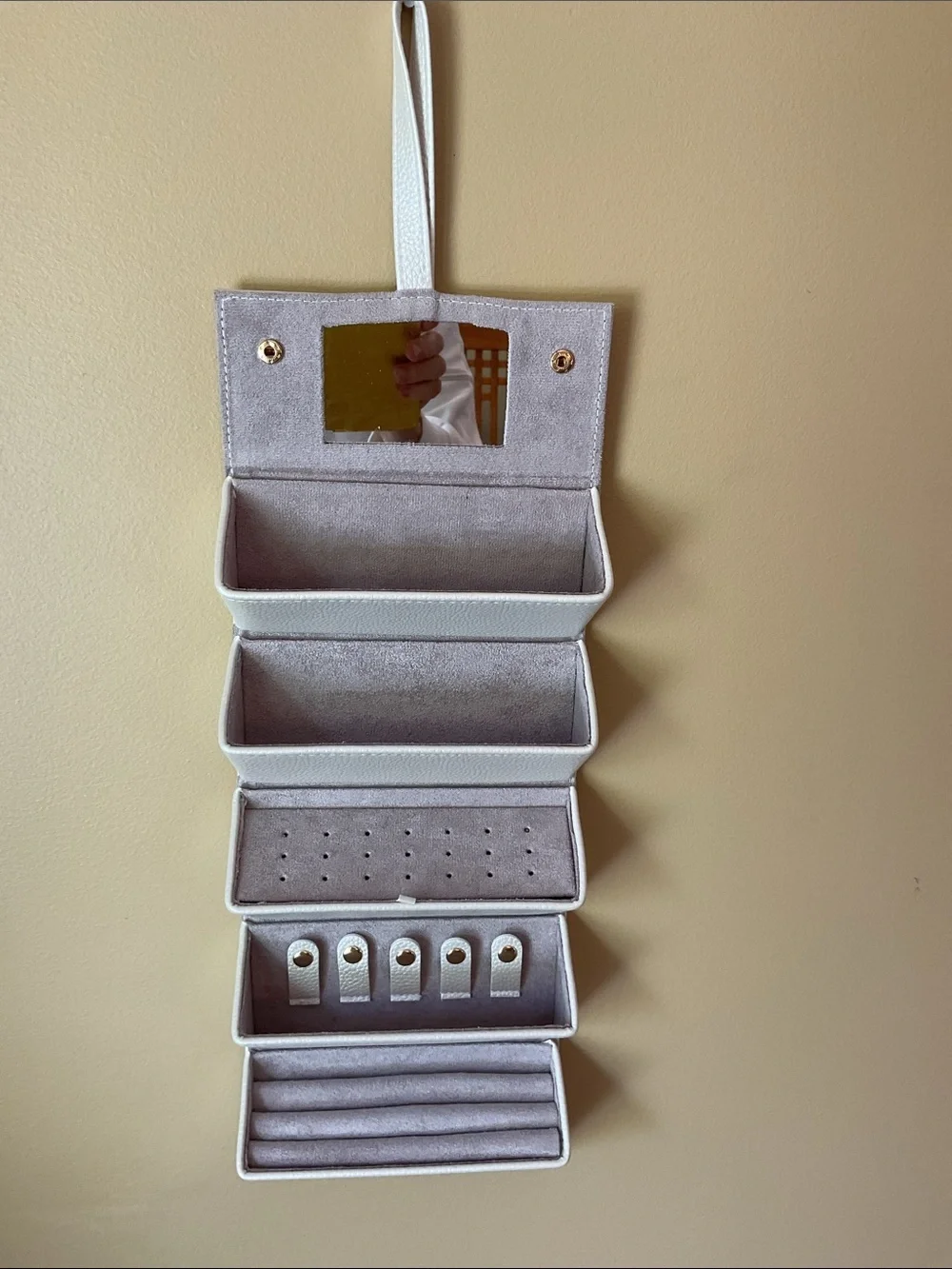 N/A compact hanging