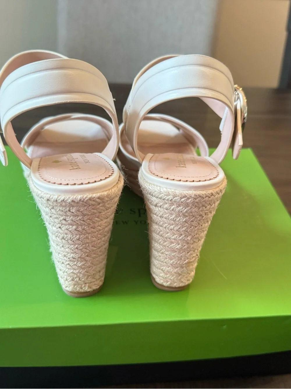 kate spade shop confidence