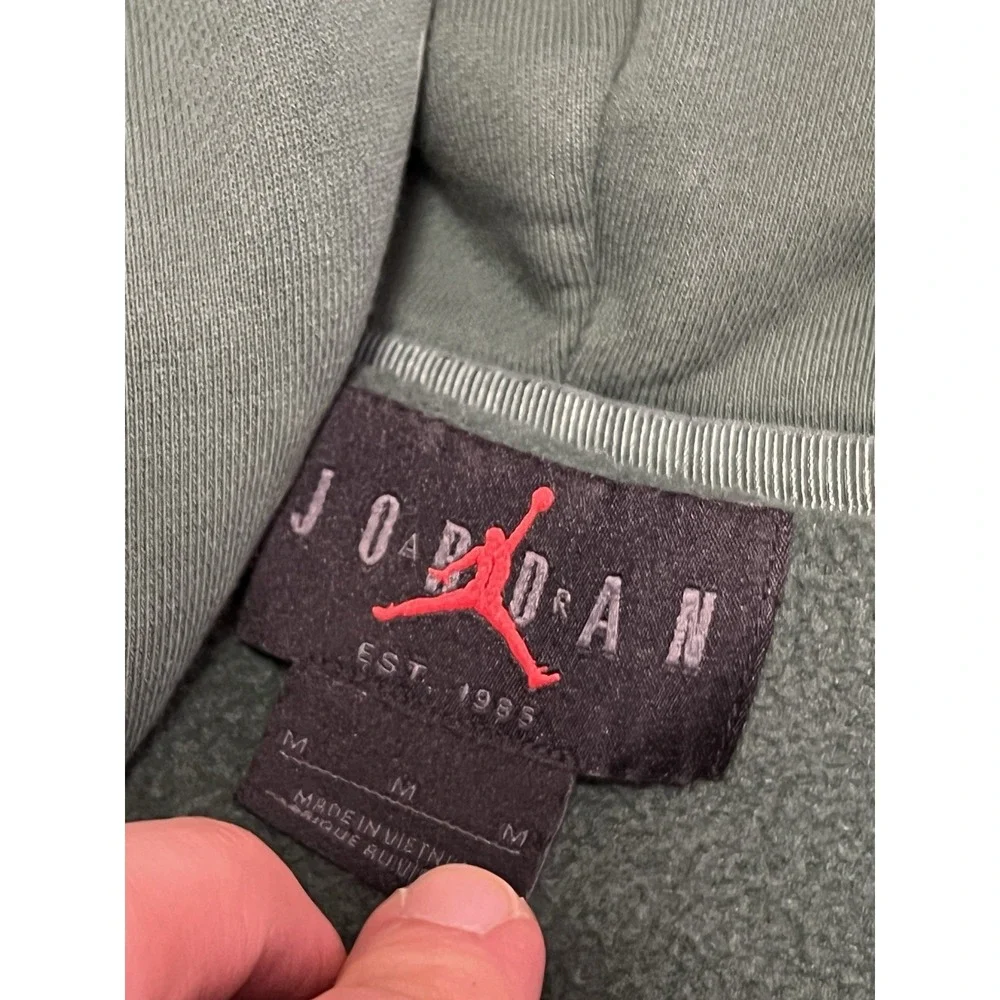 Jordan excellent size