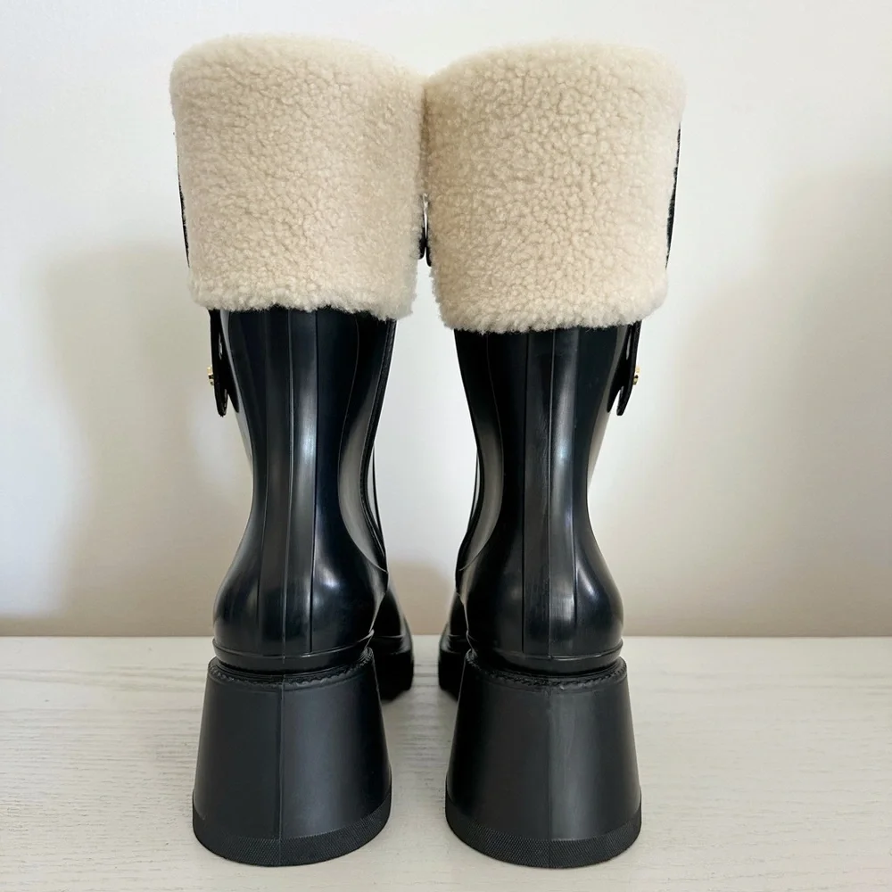 Chloe sleek black