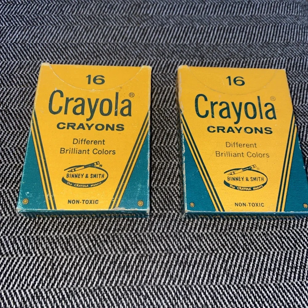 2x Crayola Crayons Binney Smith 16 Brilliant Colors Complete‎ Vintage