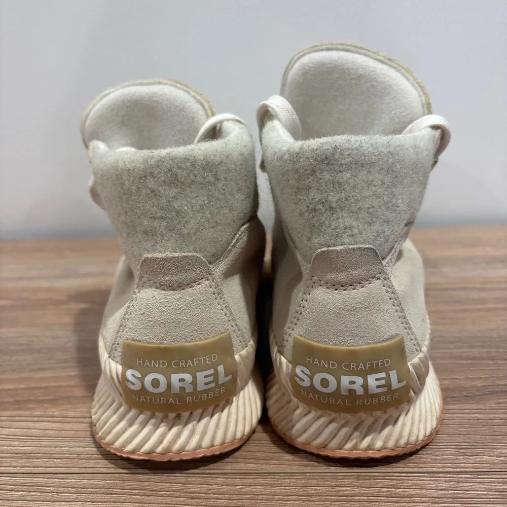 Sorel these out