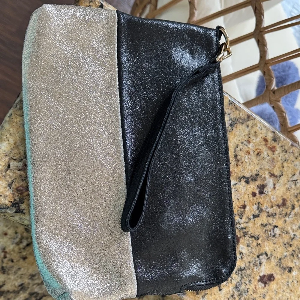 Street Level Black and Silver Wristlet