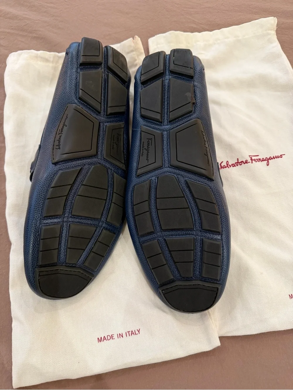 Salvatore Ferragamo classic pebbled