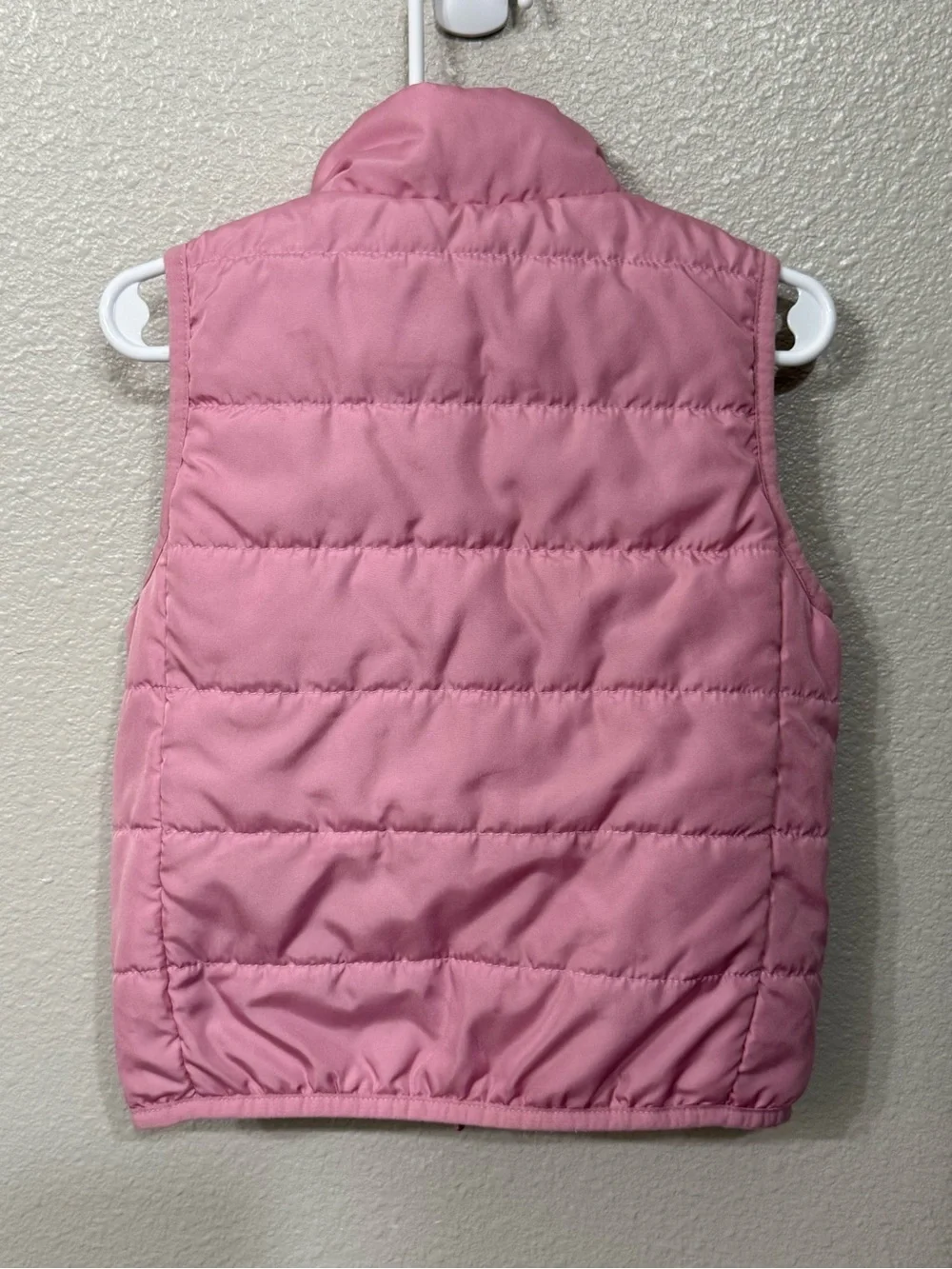Disney Minnie Mouse Pink Sequin Puffer Vest 2T Flaw