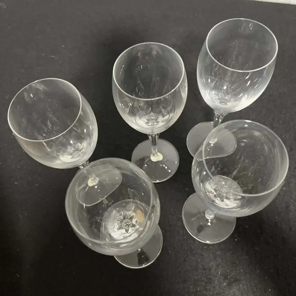 Jolie crystal wine