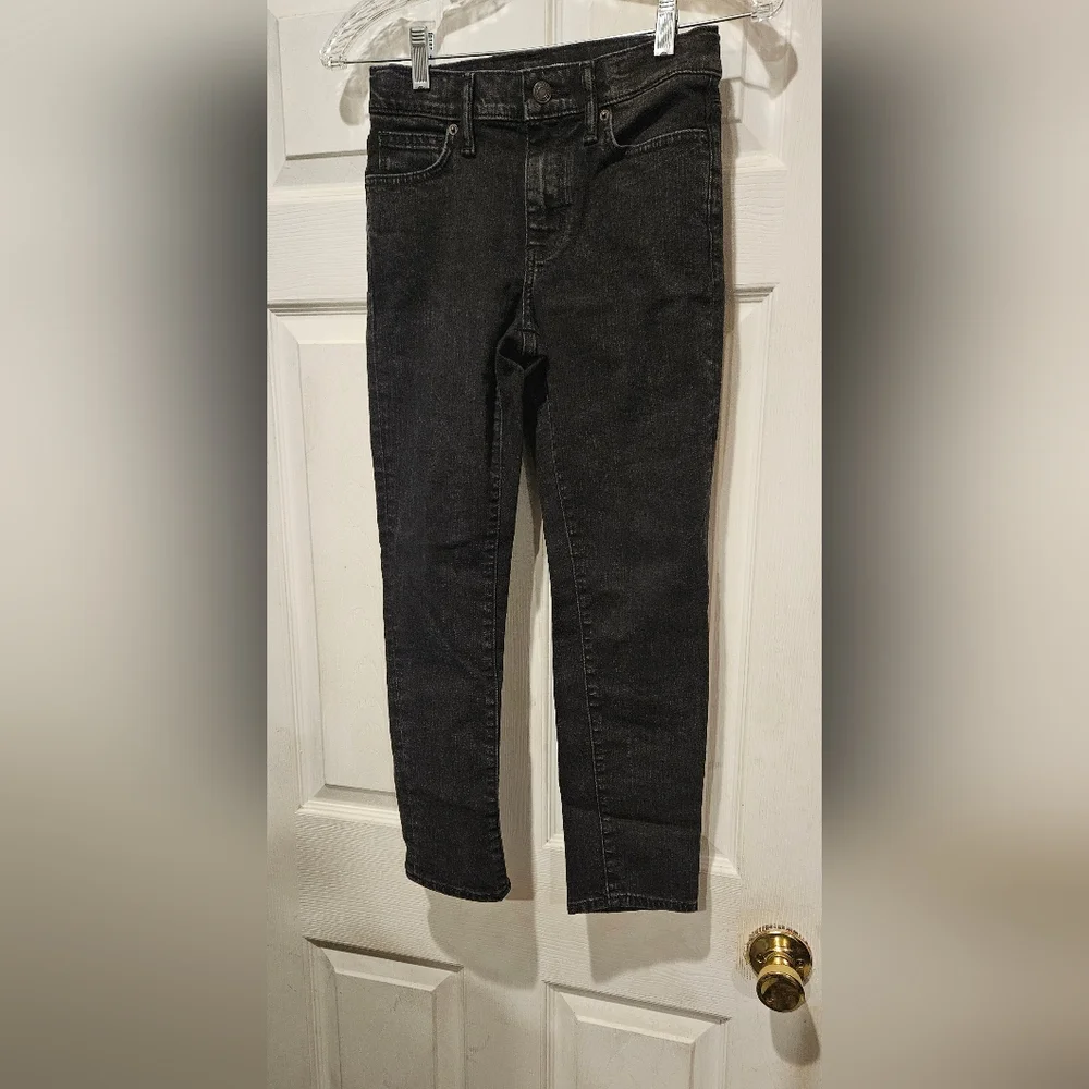 OLD NAVY KARATE SLIM TAPER JEANS