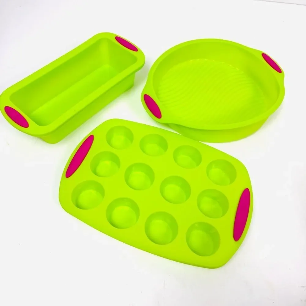 3 Green Silicone Baking Molds With Pink Accents NEW