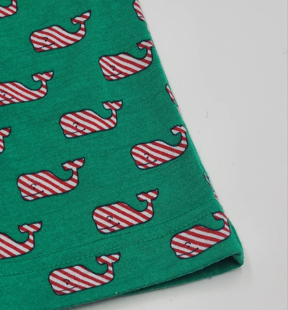 Vineyard Vines brand holes vineyard
