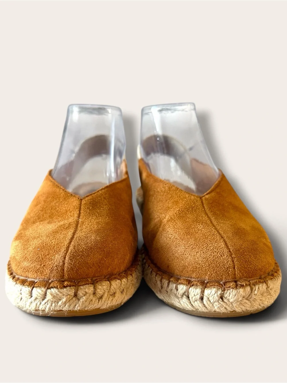 Born suede upper