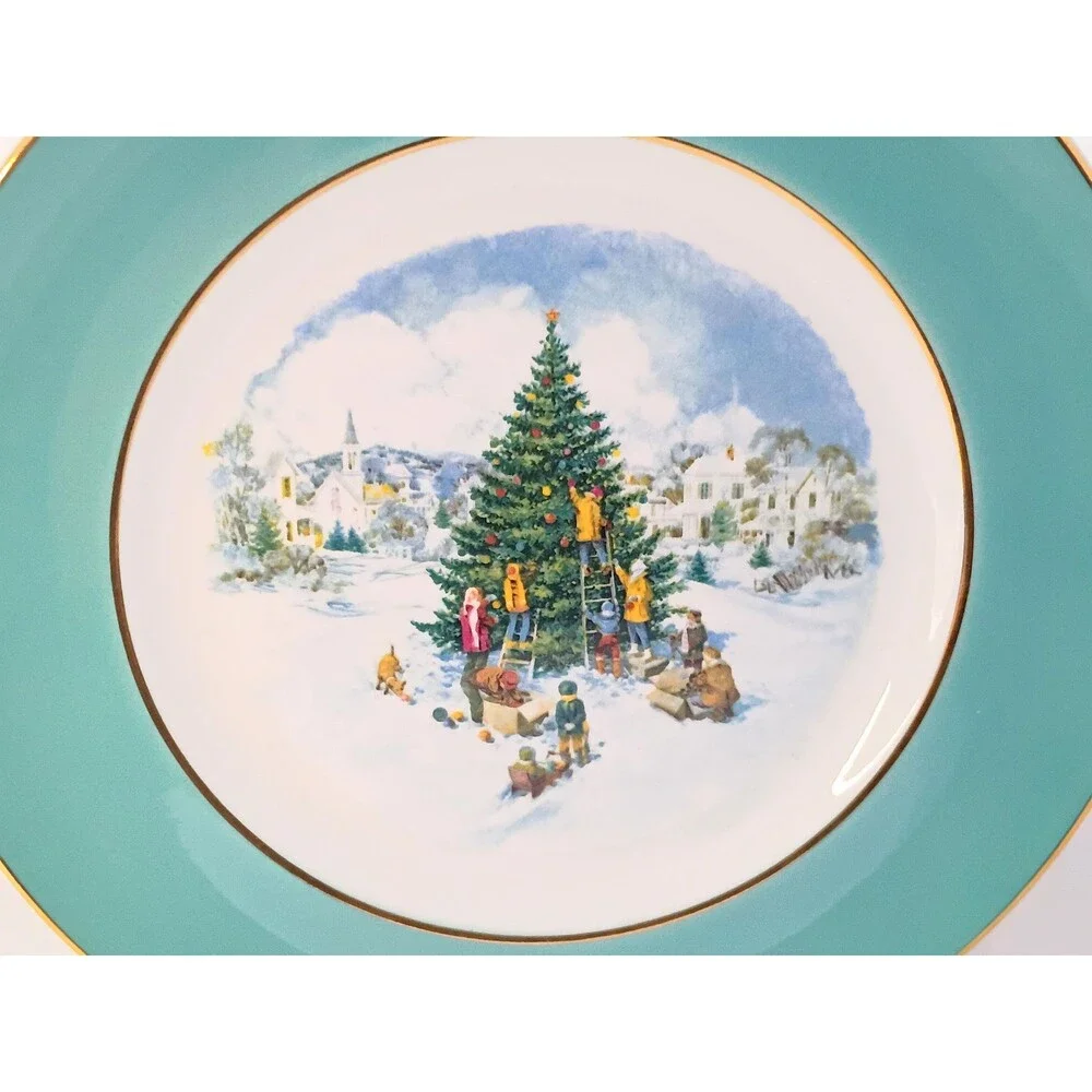 Avon trimming tree