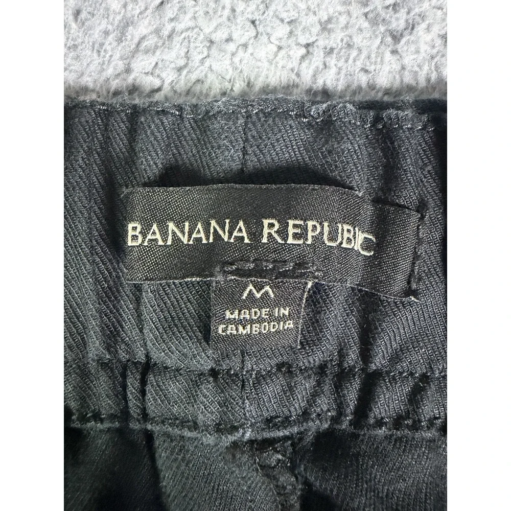 Banana Republic please refer
