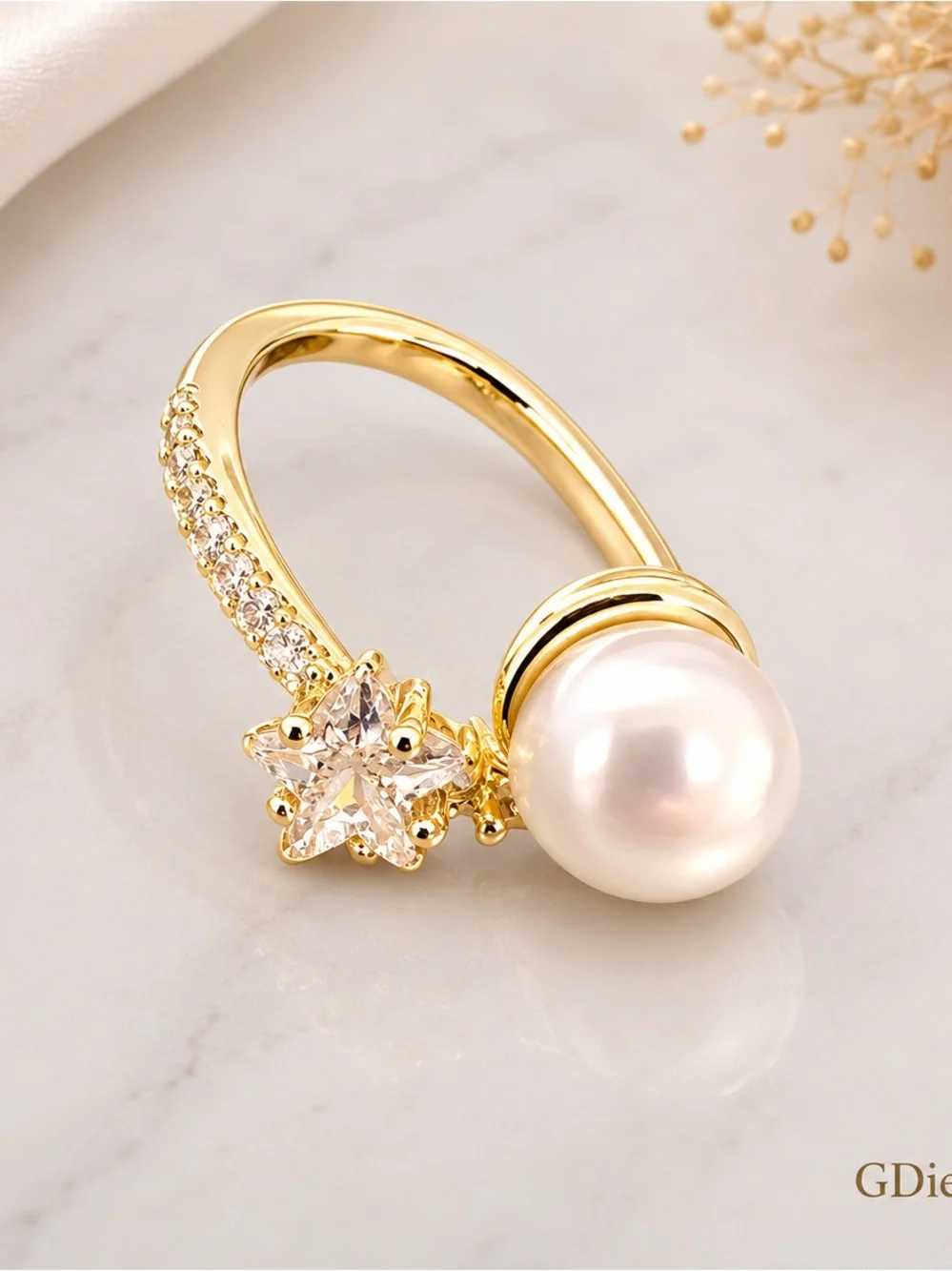 Goldfilled Pearl & Star Cubic Zirconia Ring - White Pearl