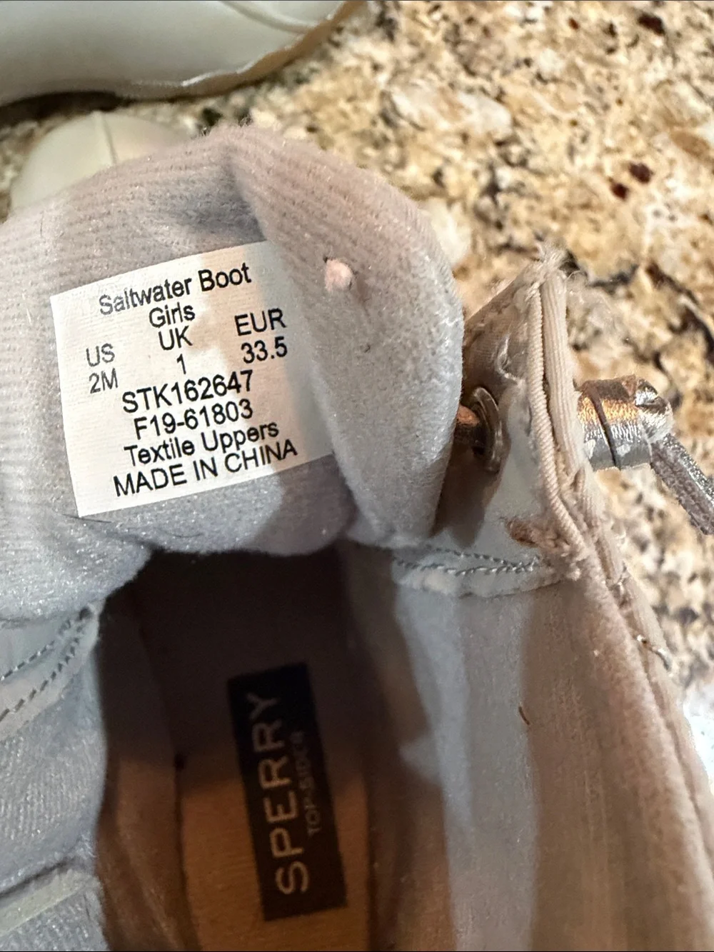 Sperry cute silver