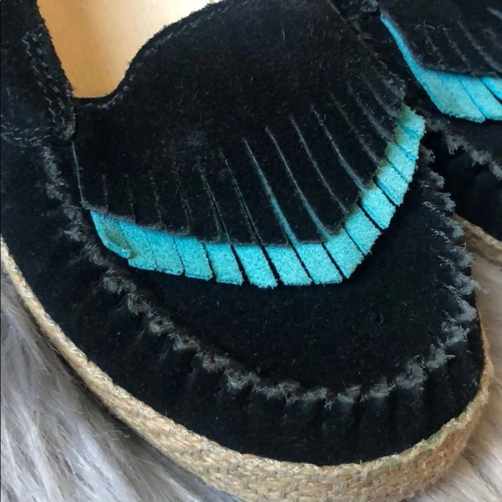 UGG kids’ uggs