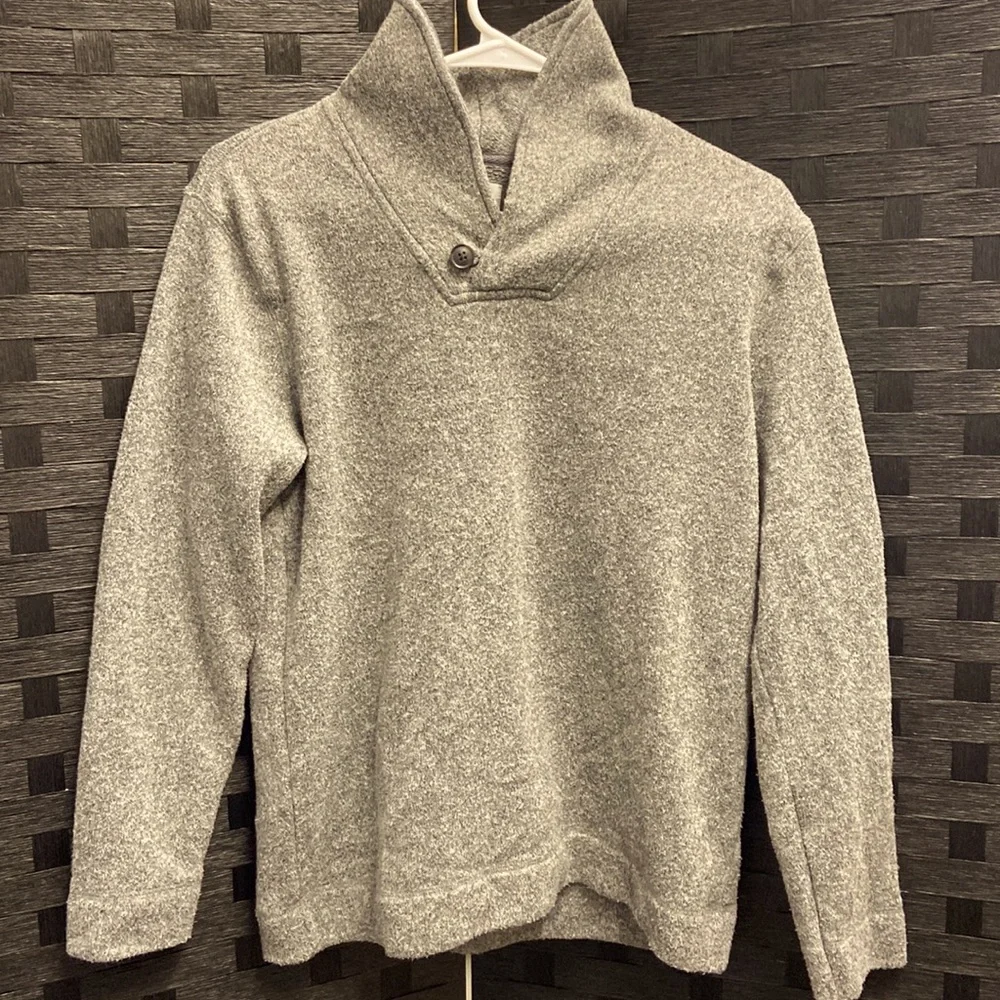 Old Navy sweater‎