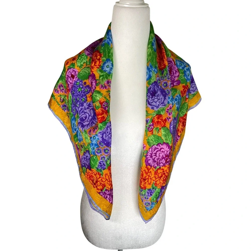 Albert Nipon vibrant floral