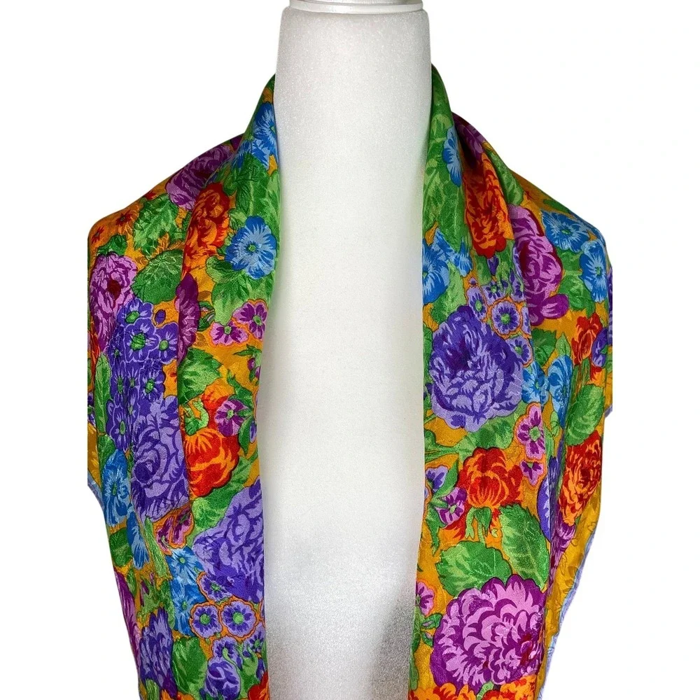 Albert Nipon vibrant floral