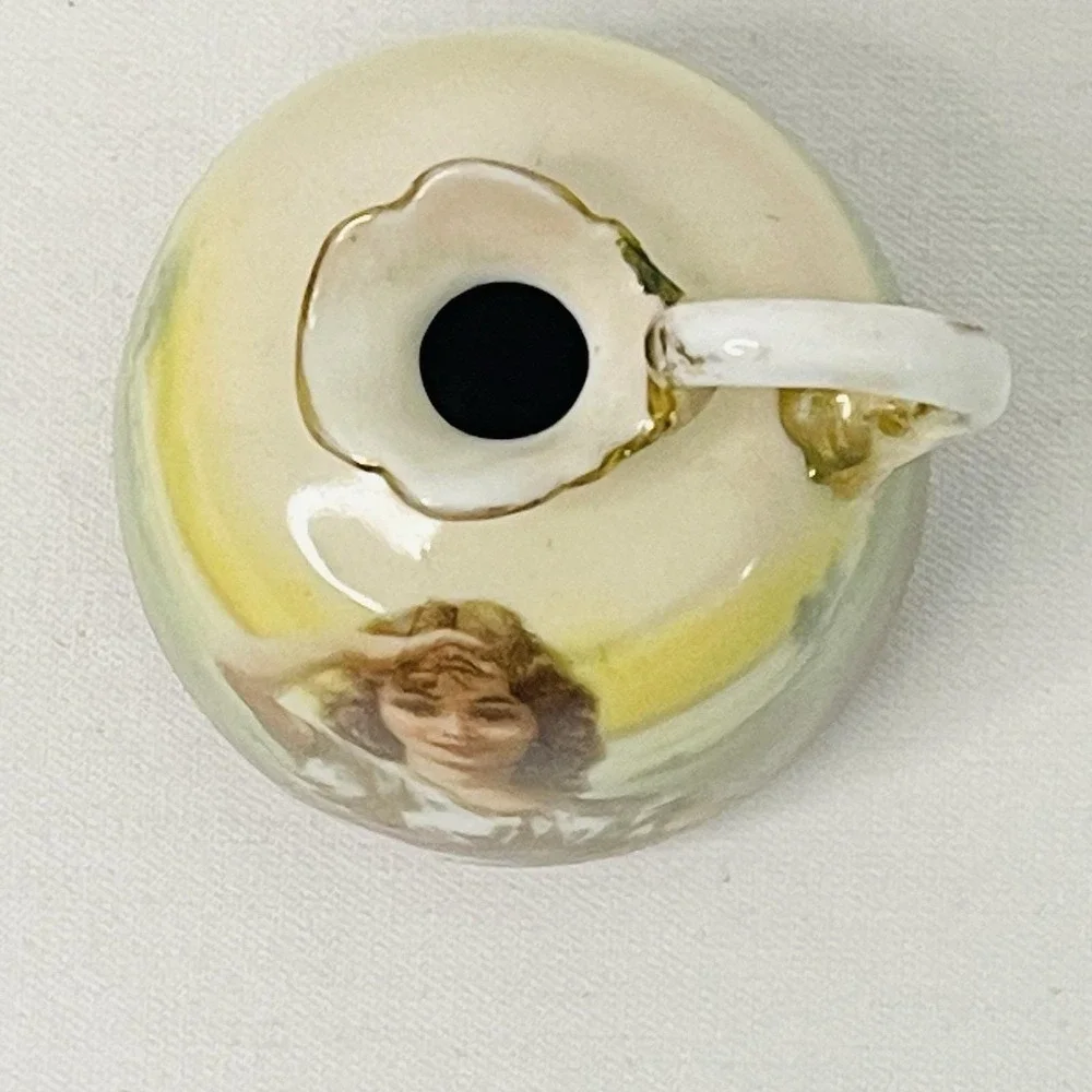 Royal Bayreuth product vintage