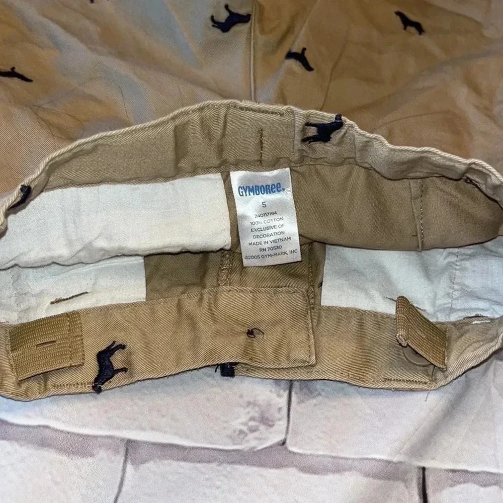 GYMBOREE size 5 tan shorts