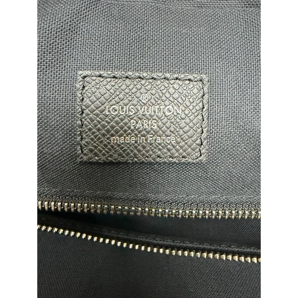 Louis Vuitton pre owned