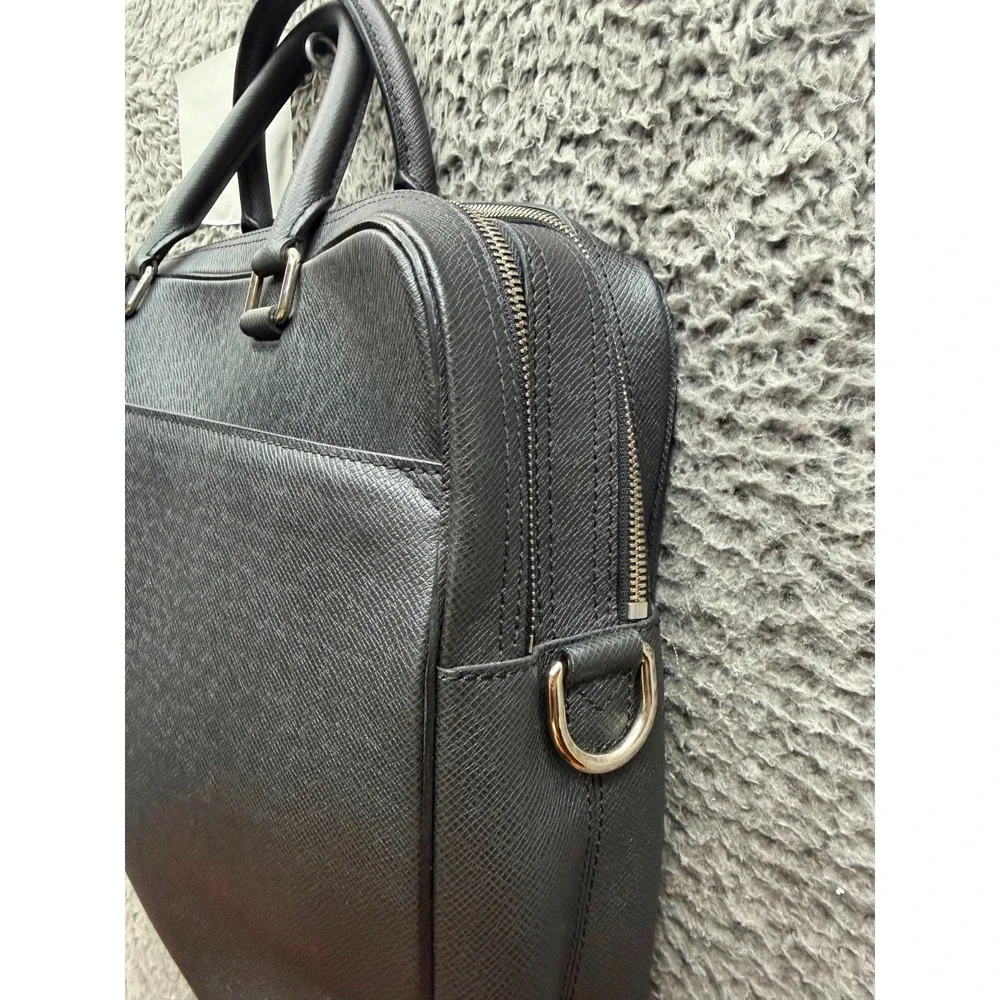 Louis Vuitton pre owned