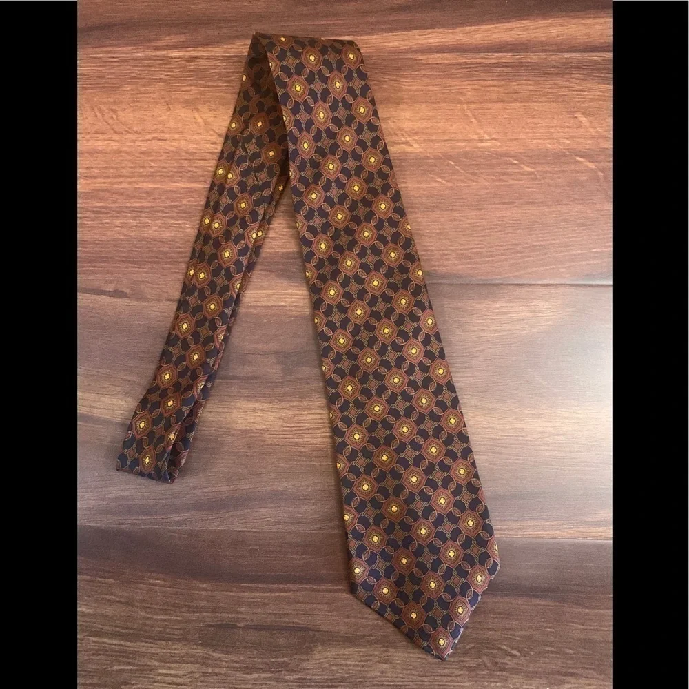 Guy Laroche pre owned