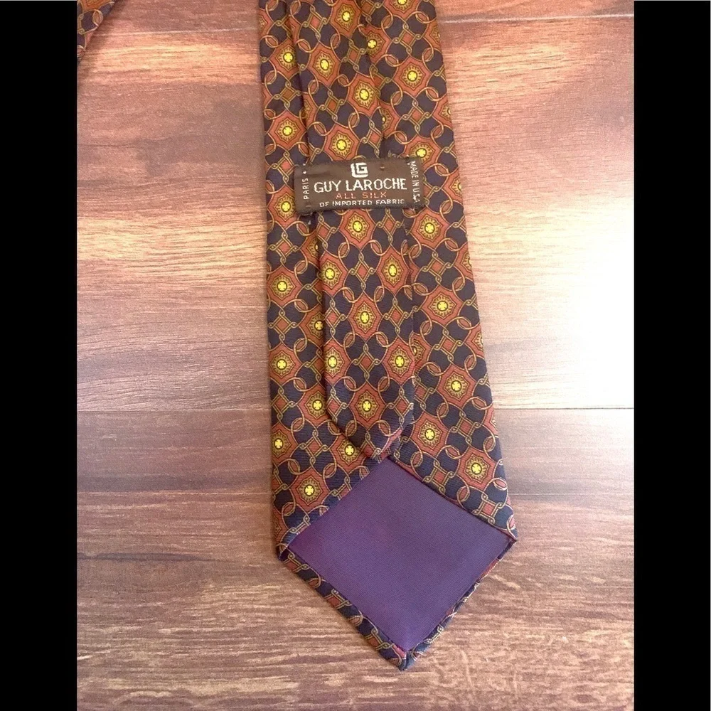 Guy Laroche pre owned