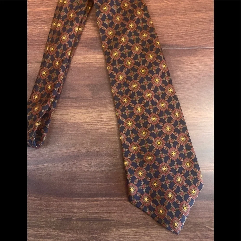 Guy Laroche pre owned