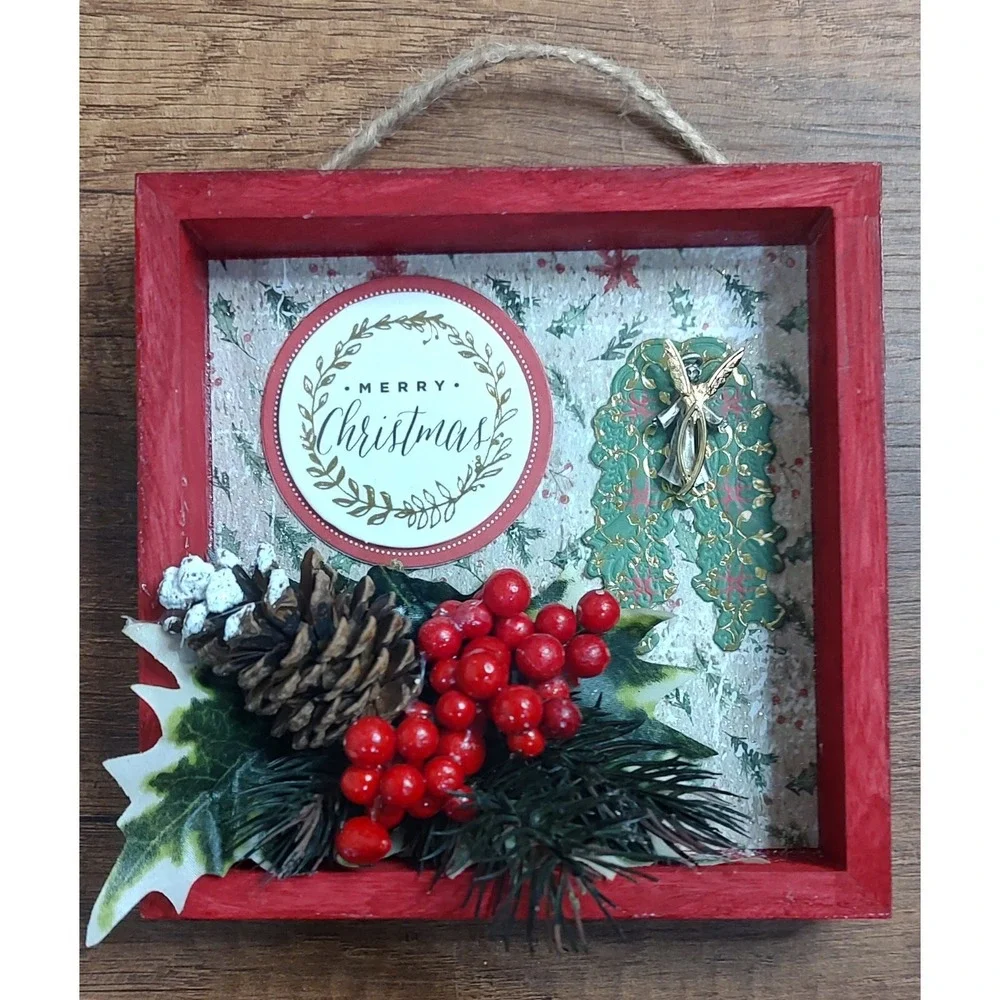 Handmade Diorama Christmas Ornament Shelf Sitter Sign Pinecone Holly Angel O1