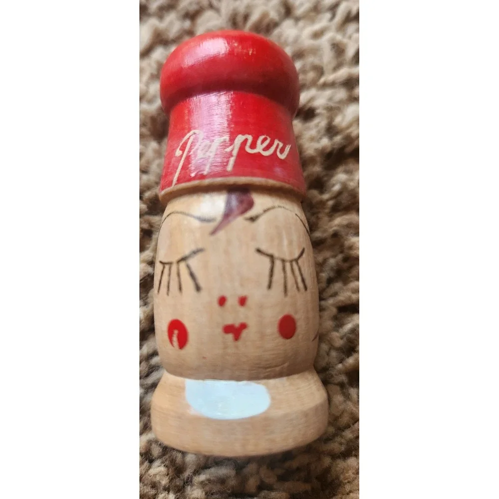 N/A shaker hat crafted