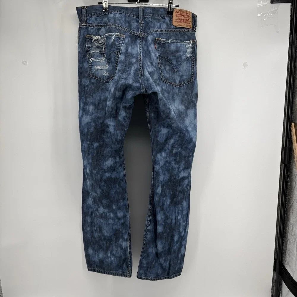 Levis these levi