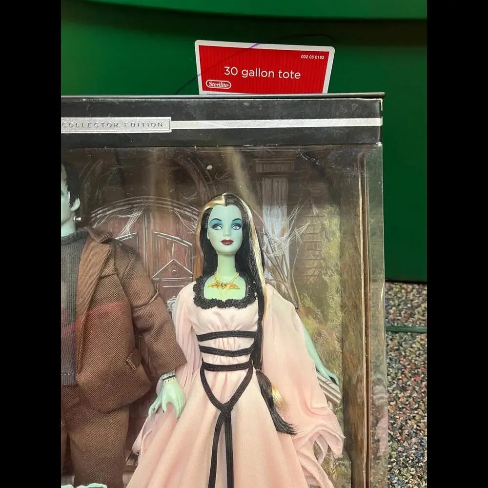 Barbie ken munsters