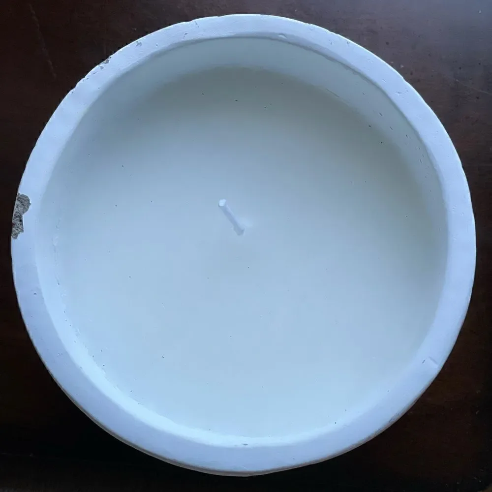 N/A white large