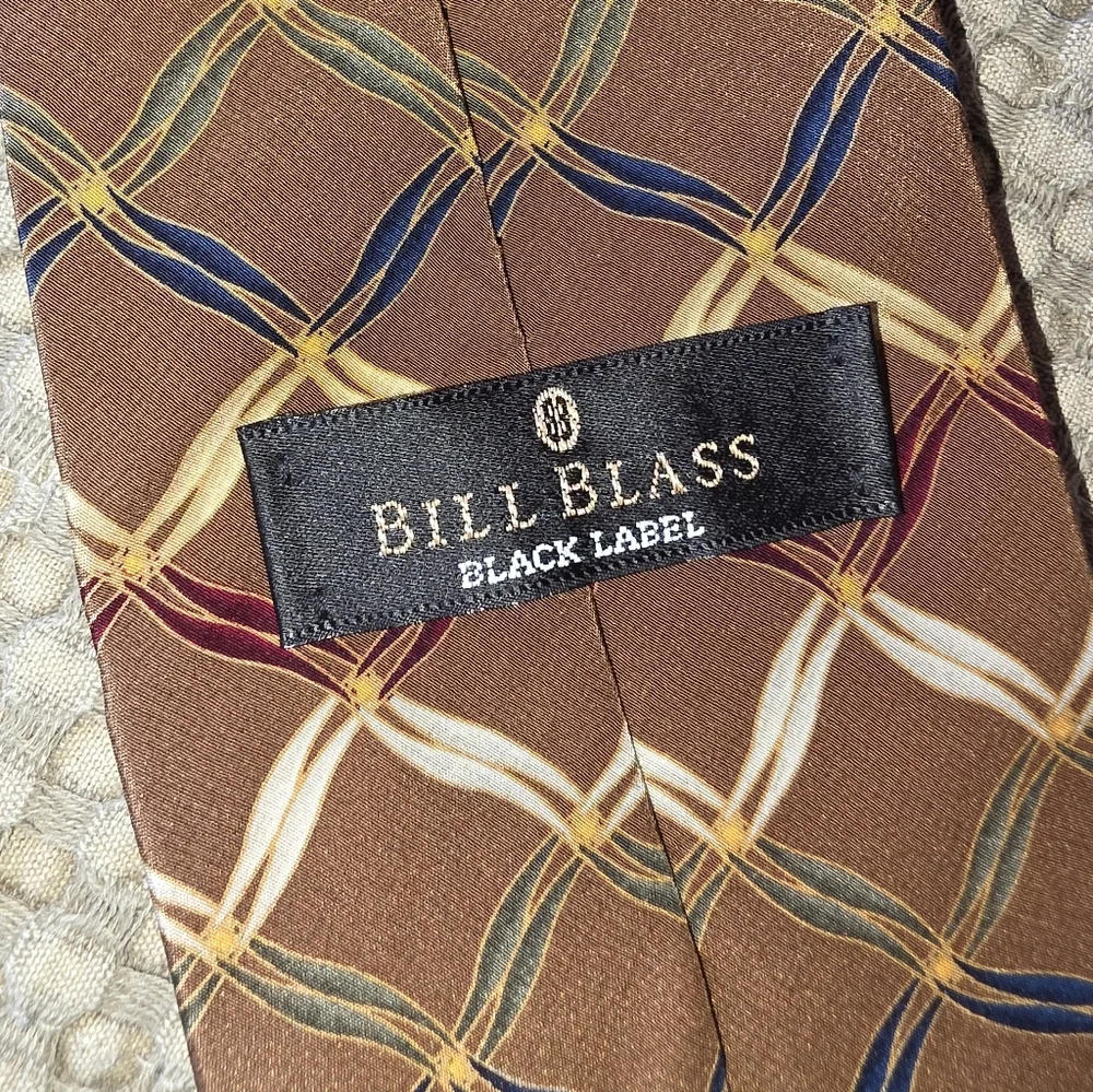 bill blass questions leave